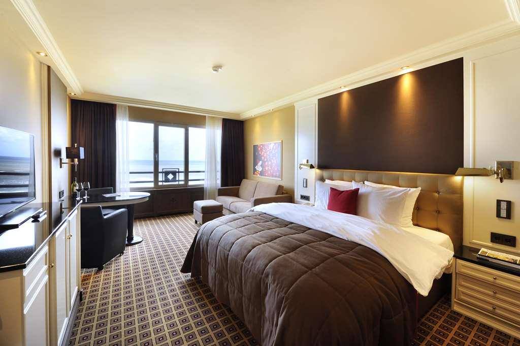 Grand Hotel Huis Ter Duin Noordwijk Exteriér fotografie A room at the hotel