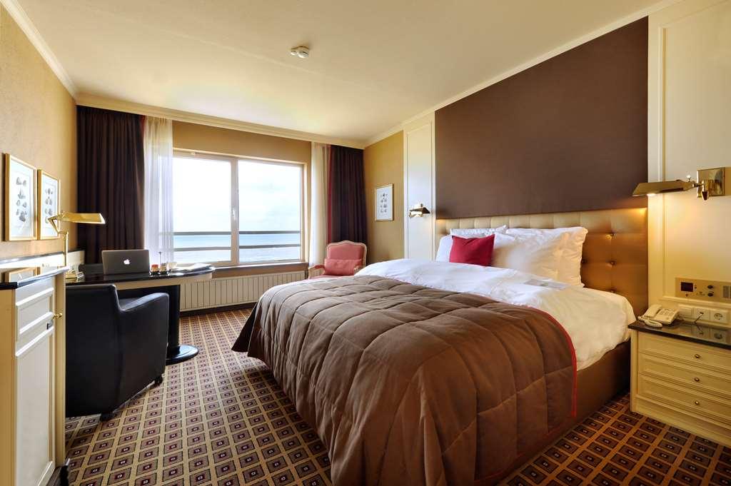 Grand Hotel Huis Ter Duin Noordwijk Exteriér fotografie A room at the hotel