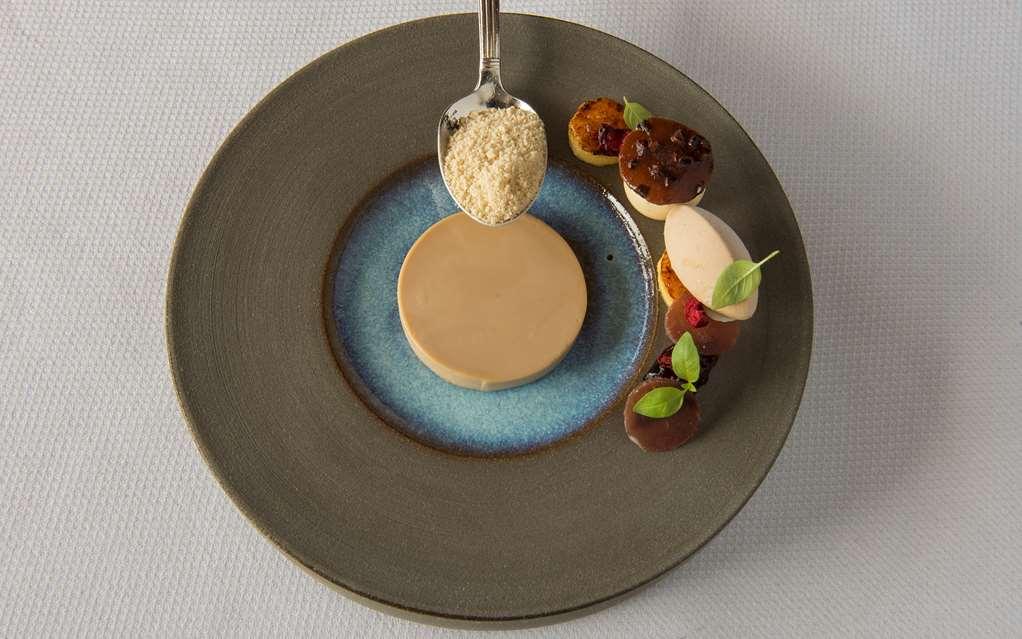 Grand Hotel Huis Ter Duin Noordwijk Exteriér fotografie A dessert